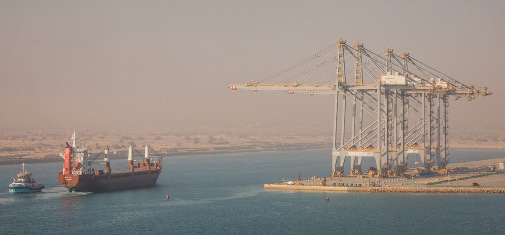 SCZone New giant cranes arrived to Sokhna Port for operating in basin 2